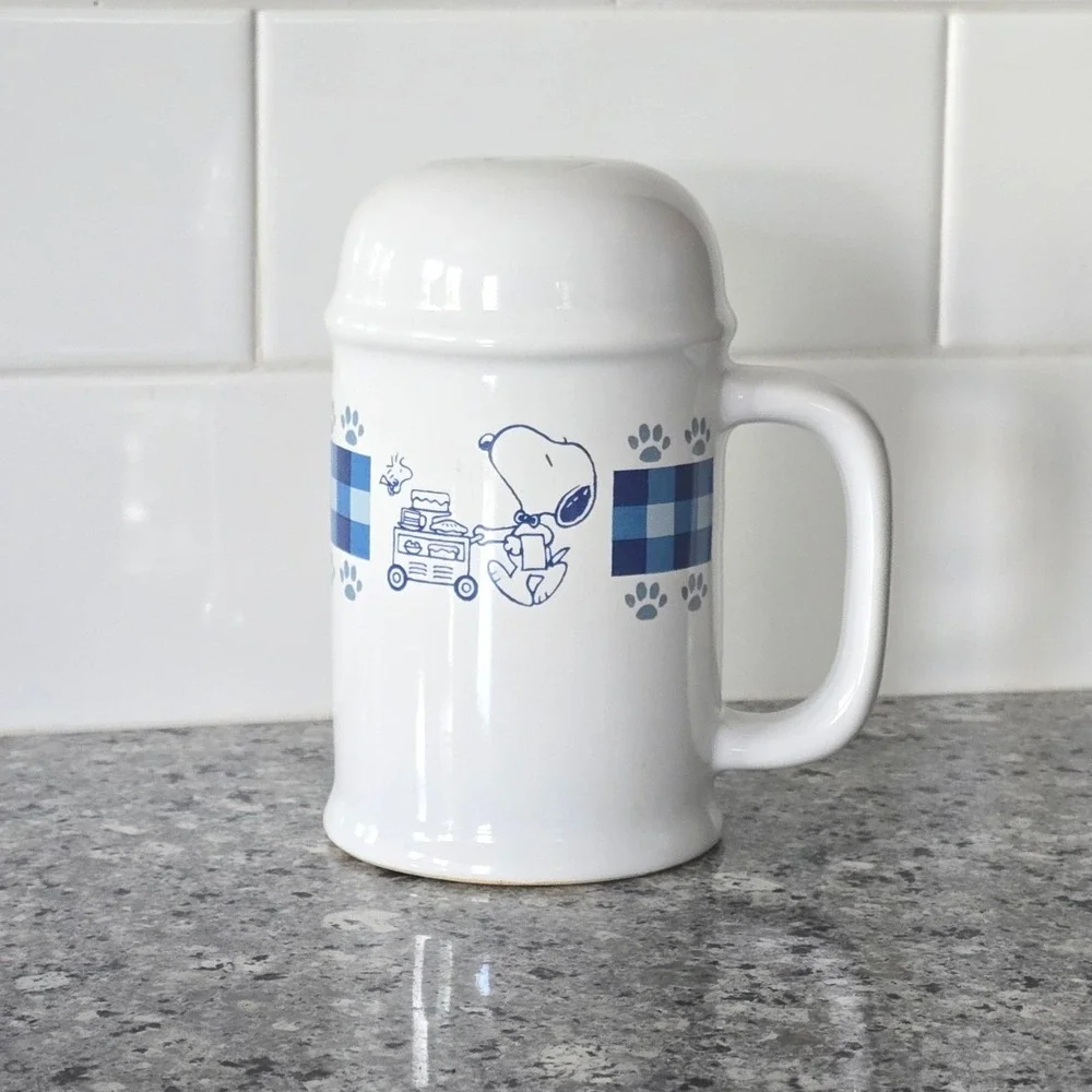 Vintage Treasure Craft Snoopy Peanuts Salt Shaker Ceramic White Blue Gingham